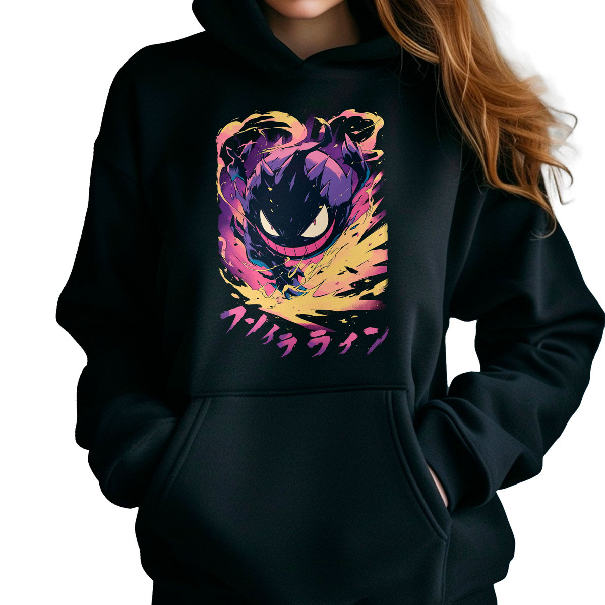 hoodie-anime-mujer-gastly-atacando-pok-dex-anime-negro