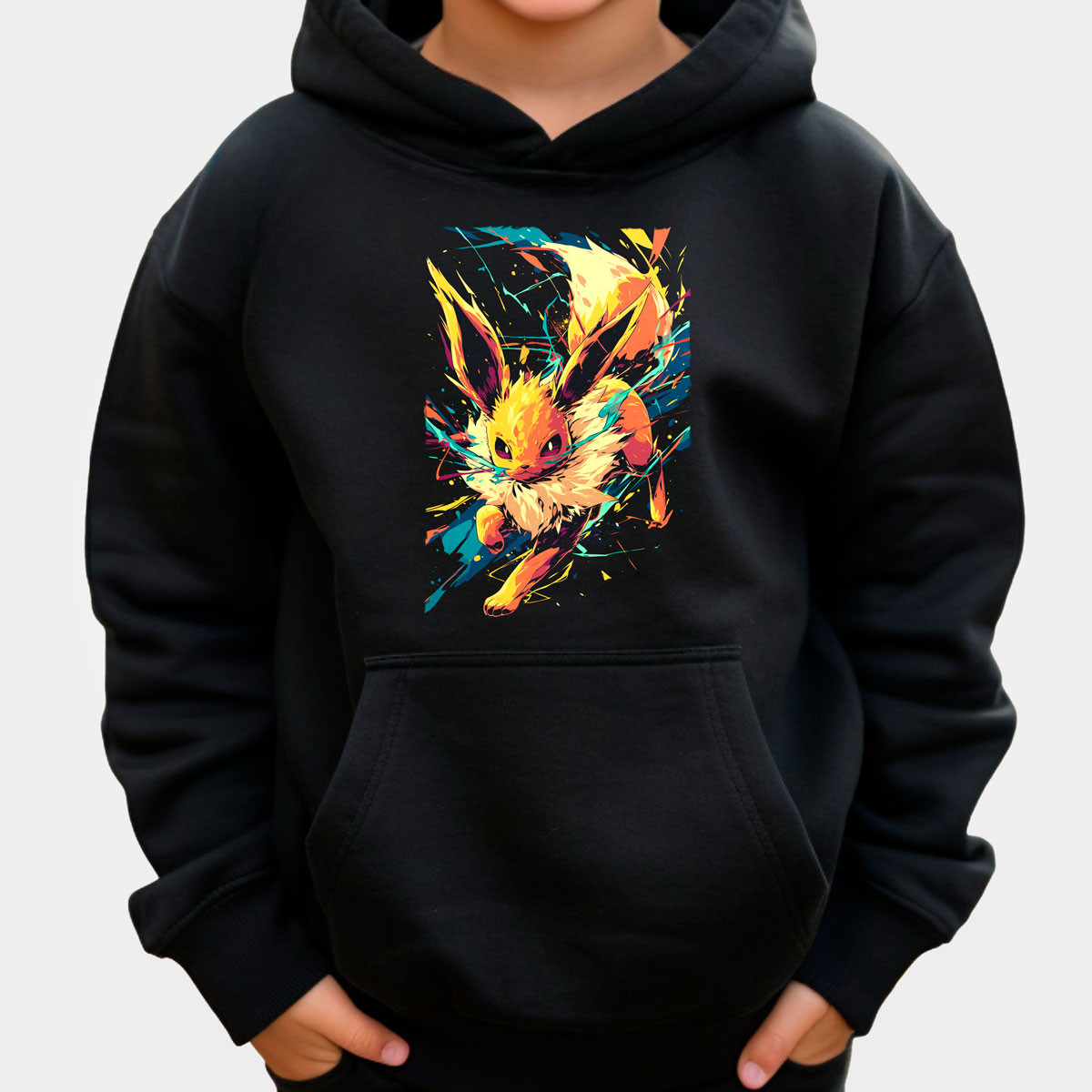 hoodie-anime-ni-os-eevee-atacando-manga-corta
