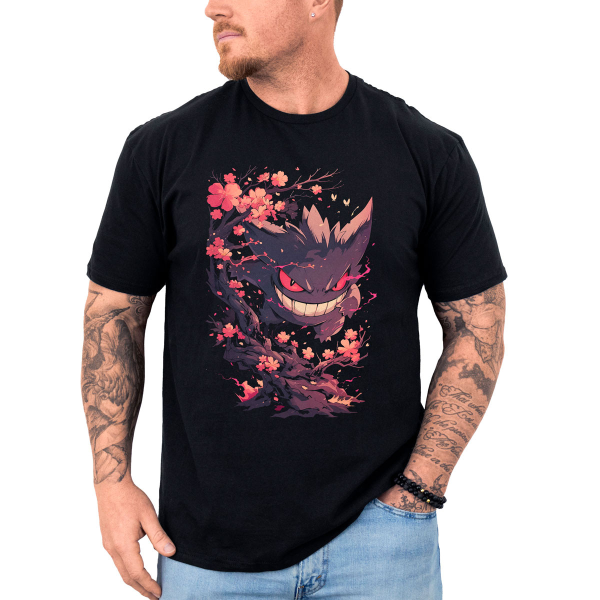 poleras-hombre-anime-gengar-en-batalla-con-flores-de-cerezo
